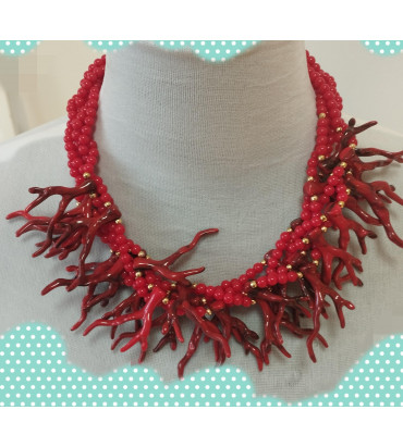 Collar coral rojo